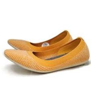 Allbirds Tree Breezers Women's Yellow Flats